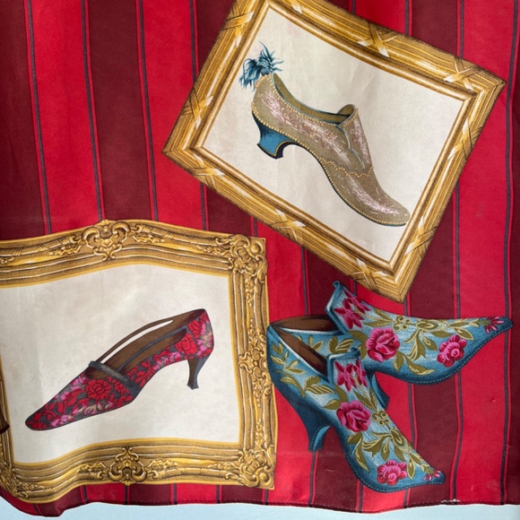 Vintage ECHO Large Silk Scarf Approx. 34" Square - Picture 3 of 6